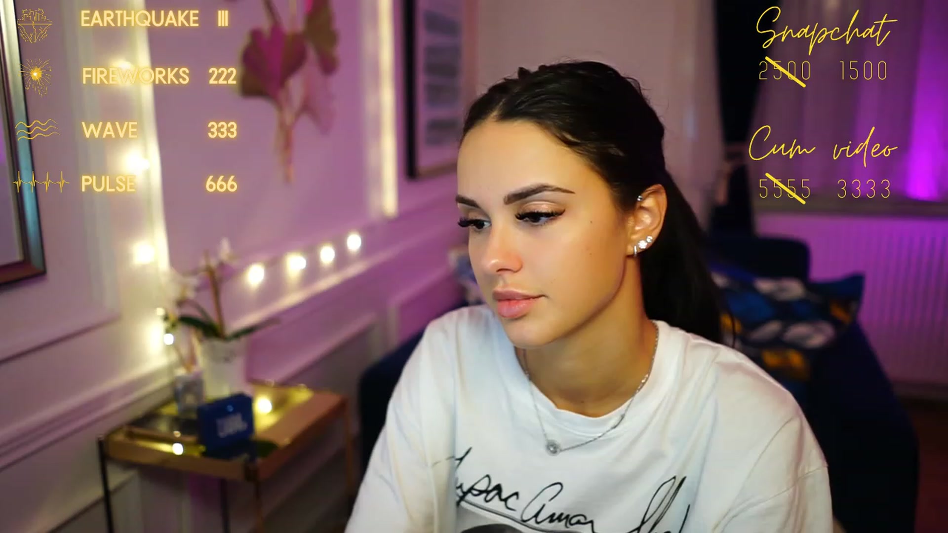 Gallery image thumbnail from cinnabellee's myfreecams stream on, 11/26/2022, 20:30 image 10 of 20