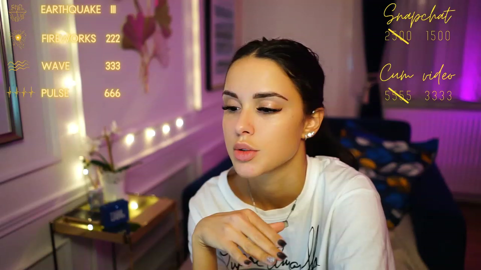 Gallery image thumbnail from cinnabellee's myfreecams stream on, 11/26/2022, 20:30 image 12 of 20