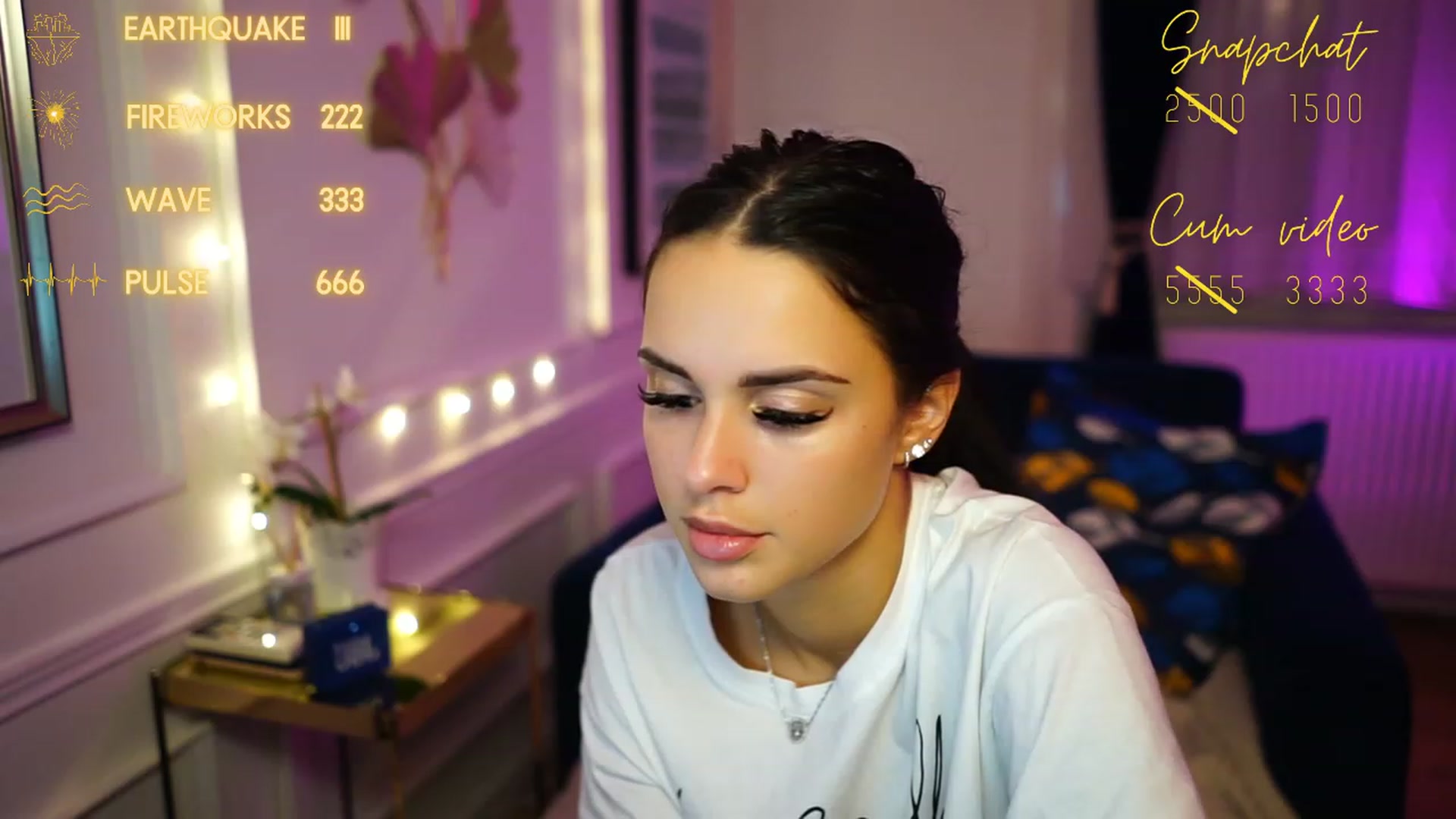 Gallery image thumbnail from cinnabellee's myfreecams stream on, 11/26/2022, 20:30 image 17 of 20