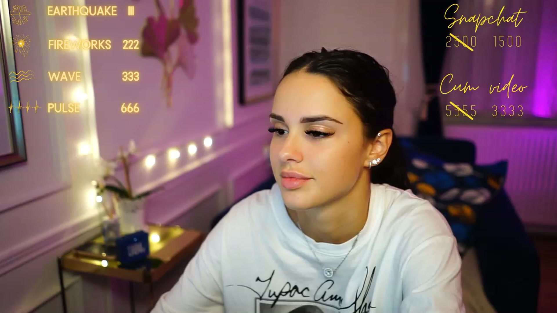 Gallery image thumbnail from cinnabellee's myfreecams stream on, 11/26/2022, 20:30 image 5 of 20