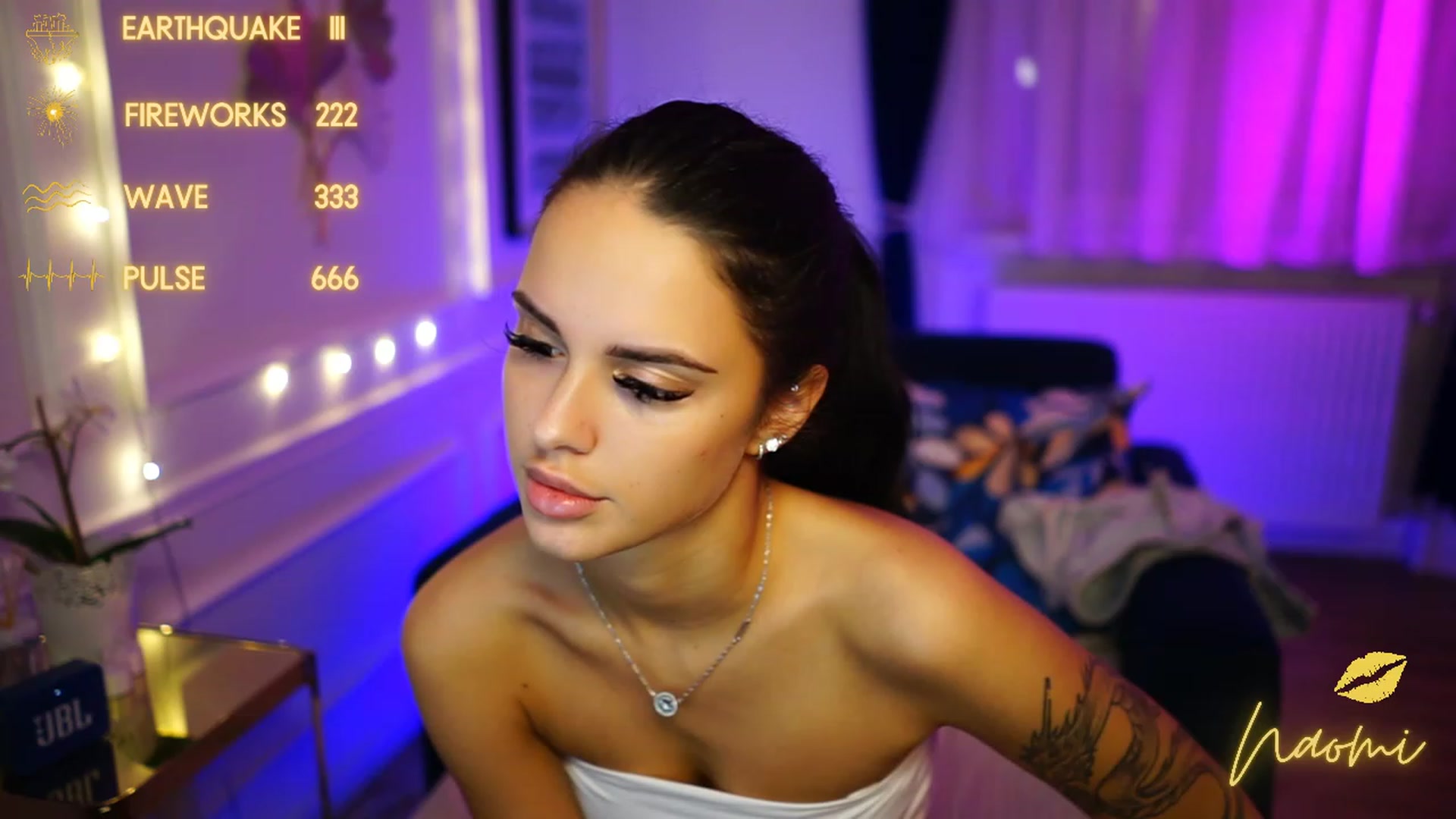 Gallery image thumbnail from cinnabellee's myfreecams stream on, 11/28/2022, 23:56 image 14 of 20