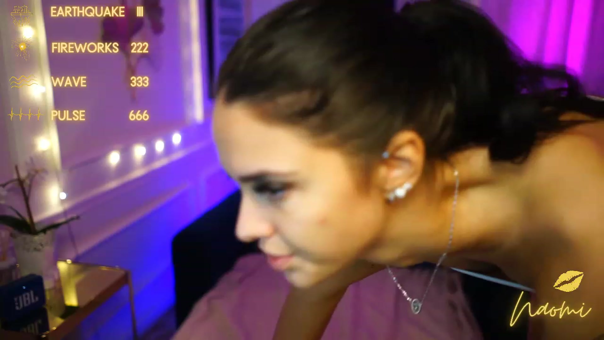 Gallery image thumbnail from cinnabellee's myfreecams stream on, 11/28/2022, 23:56 image 12 of 20