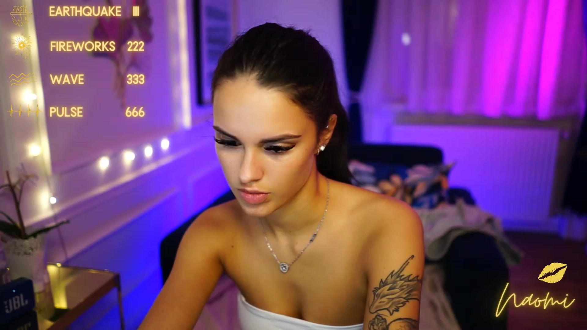 Gallery image thumbnail from cinnabellee's myfreecams stream on, 11/28/2022, 23:56 image 2 of 20