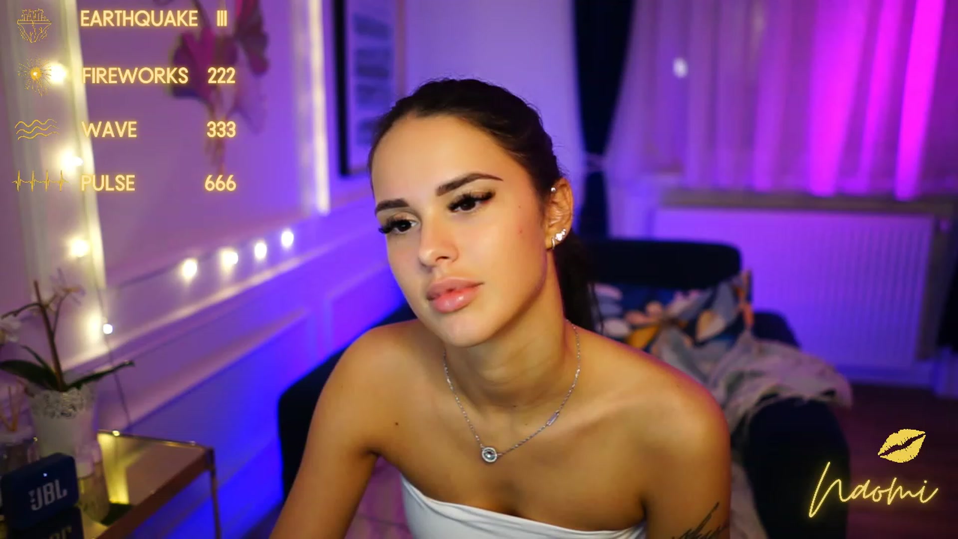 Gallery image thumbnail from cinnabellee's myfreecams stream on, 11/29/2022, 02:04 image 9 of 20
