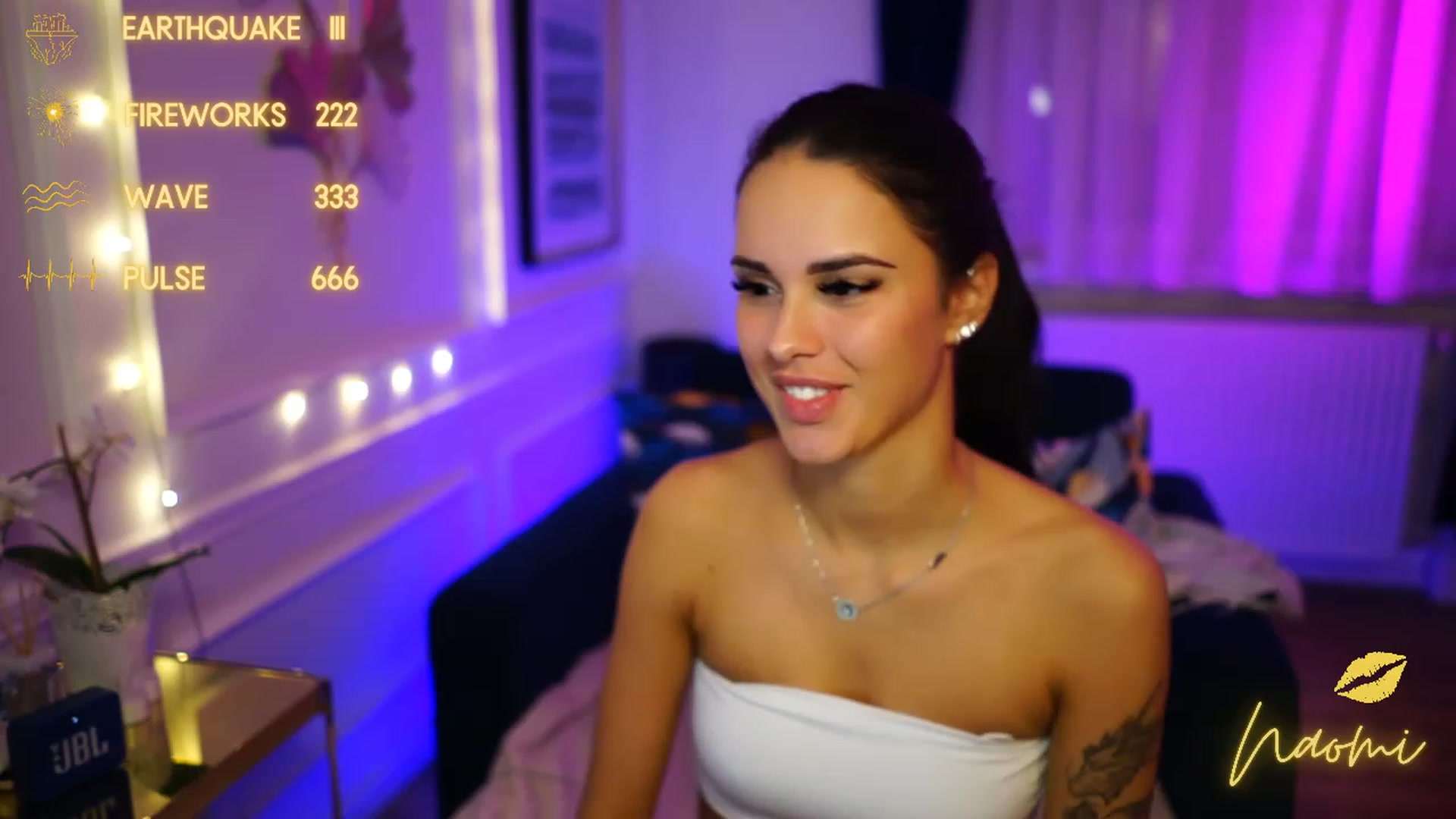 Gallery image thumbnail from cinnabellee's myfreecams stream on, 11/29/2022, 02:04 image 20 of 20