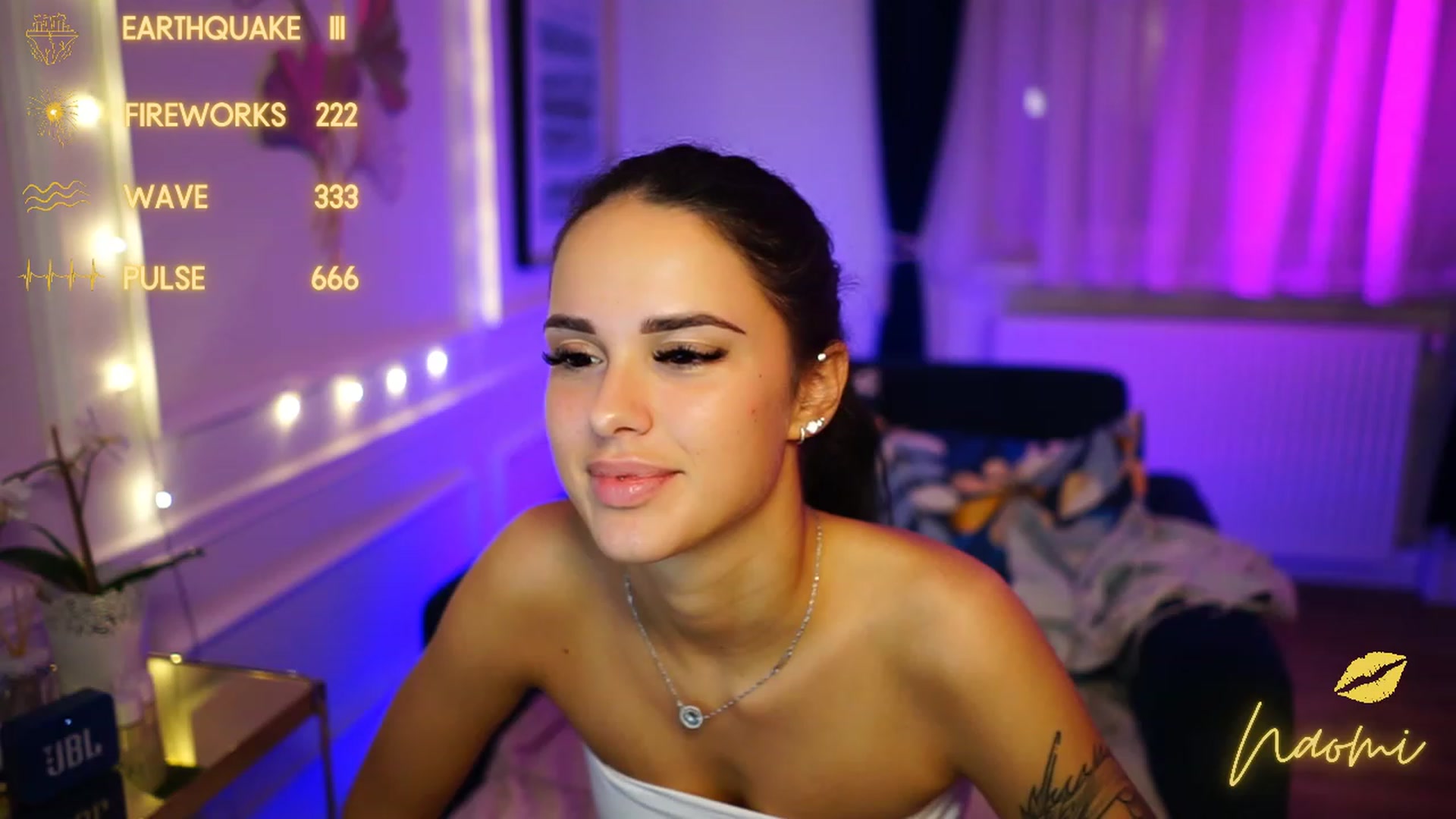 Gallery image thumbnail from cinnabellee's myfreecams stream on, 11/29/2022, 02:04 image 14 of 20
