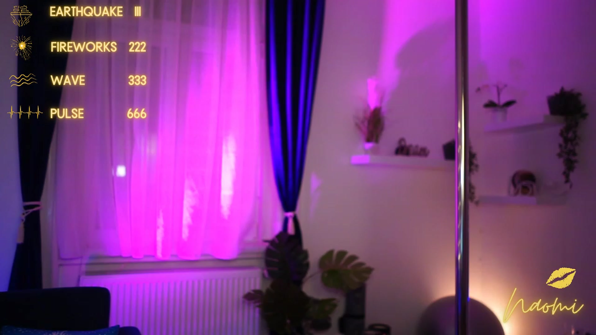 Gallery image thumbnail from cinnabellee's myfreecams stream on, 12/05/2022, 22:56 image 15 of 20