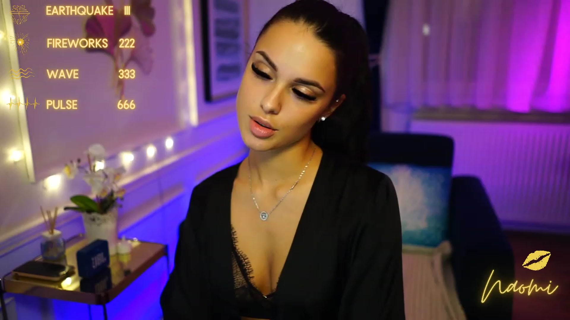 Gallery image thumbnail from cinnabellee's myfreecams stream on, 12/06/2022, 22:54 image 12 of 20