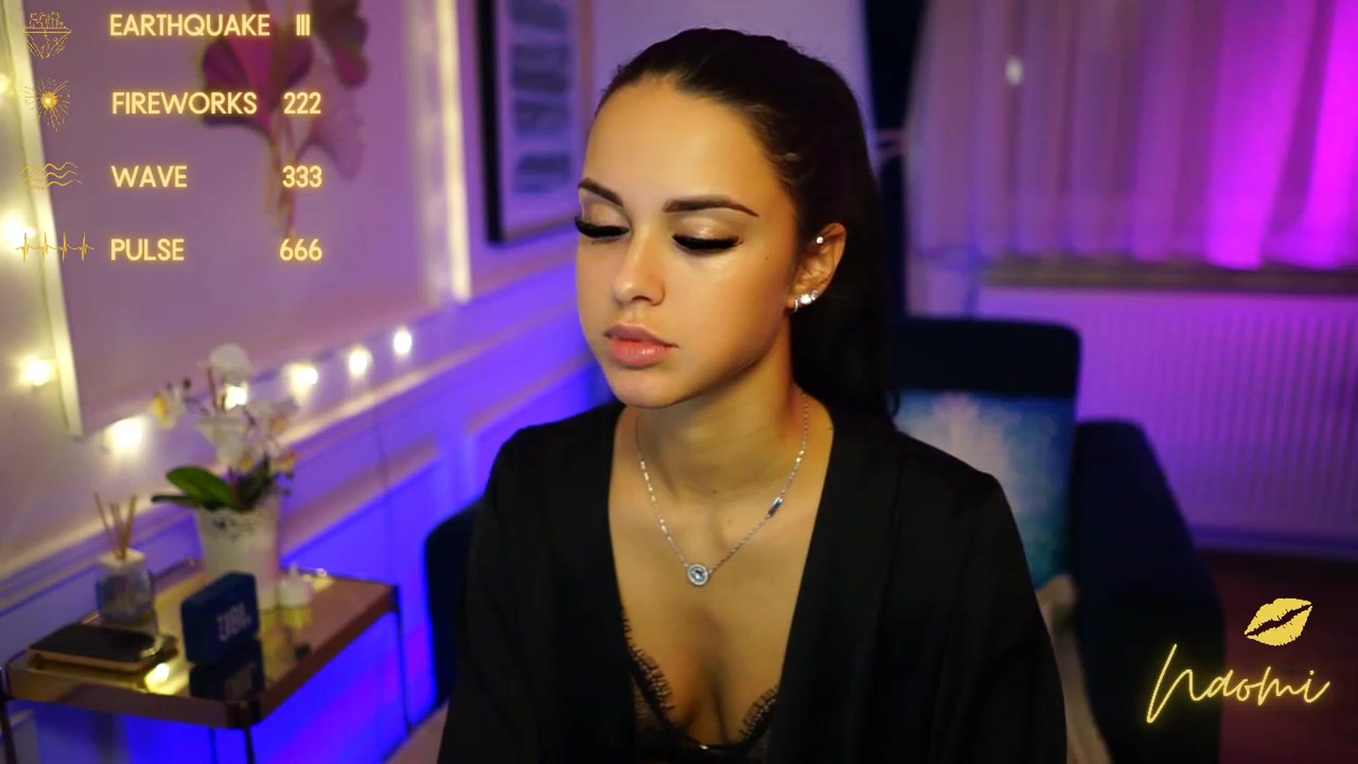 Gallery image thumbnail from cinnabellee's myfreecams stream on, 12/06/2022, 22:54 image 9 of 20