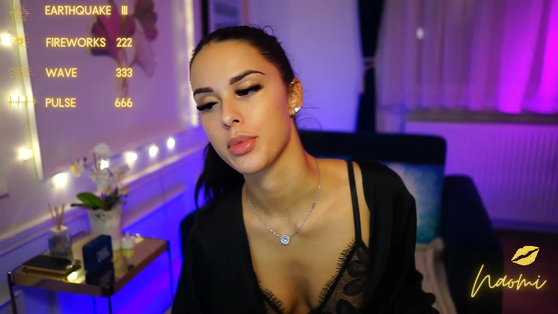 Gallery image thumbnail from cinnabellee's myfreecams stream on, 12/06/2022, 22:54 image 5 of 20