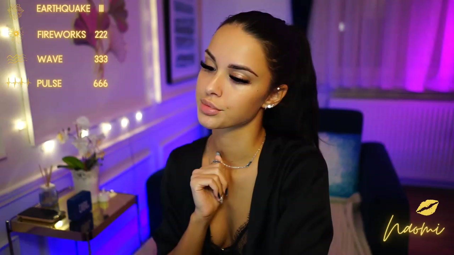 Gallery image thumbnail from cinnabellee's myfreecams stream on, 12/06/2022, 22:54 image 6 of 20