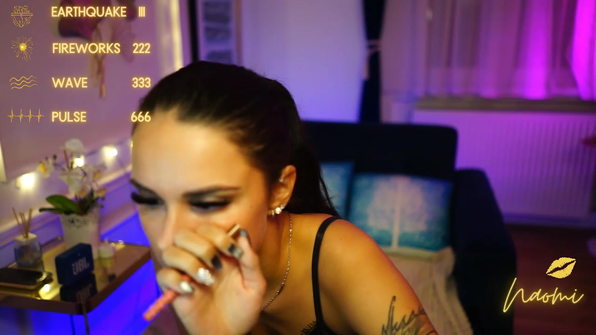Gallery image thumbnail from cinnabellee's myfreecams stream on, 12/07/2022, 03:10 image 19 of 20