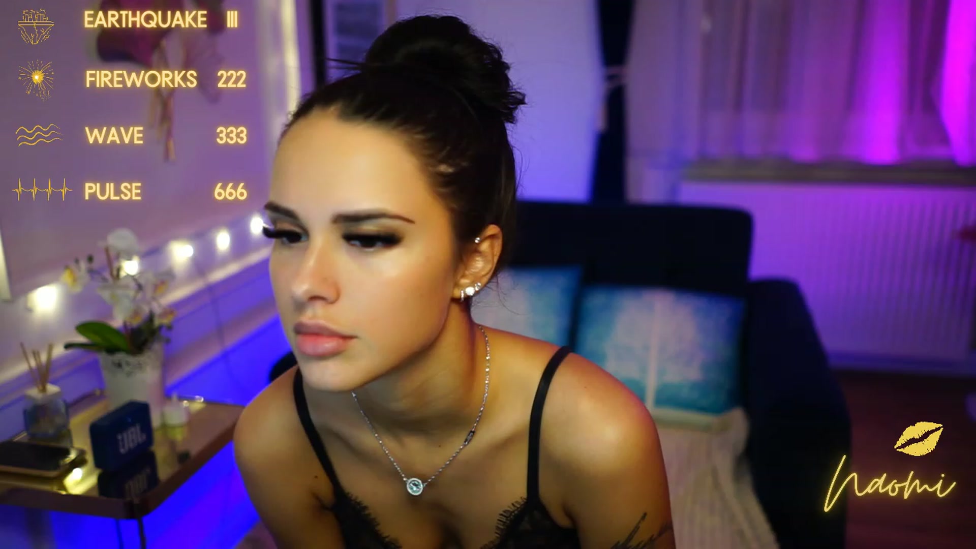 Gallery image thumbnail from cinnabellee's myfreecams stream on, 12/07/2022, 03:10 image 4 of 20