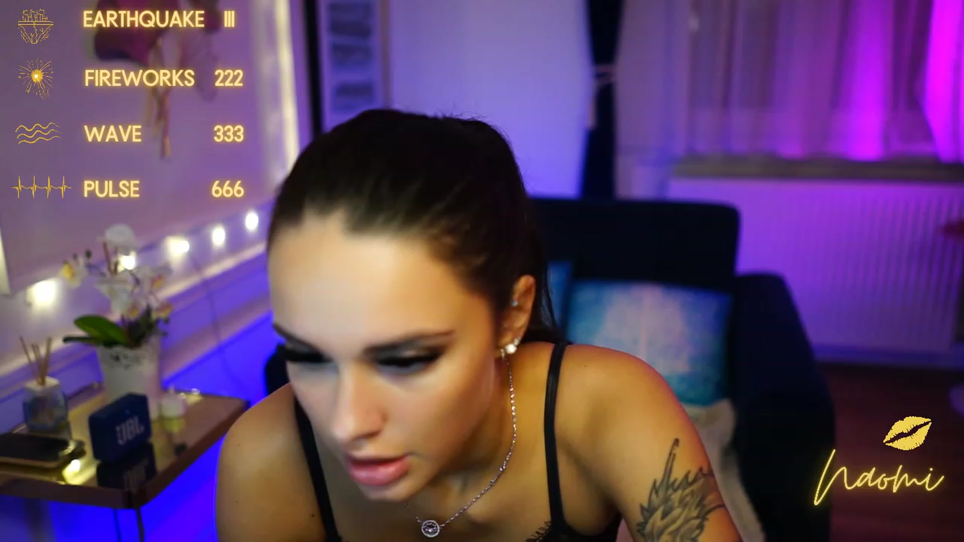 Gallery image thumbnail from cinnabellee's myfreecams stream on, 12/07/2022, 03:10 image 11 of 20