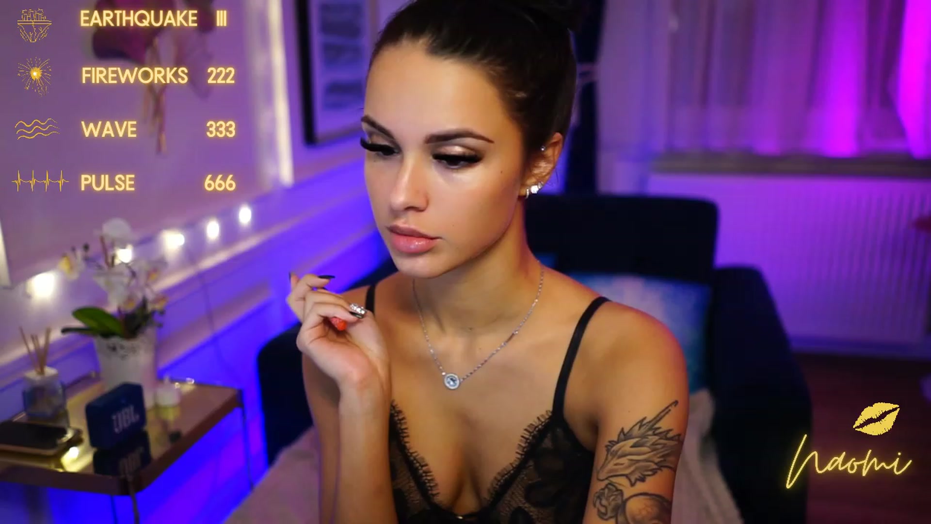 Gallery image thumbnail from cinnabellee's myfreecams stream on, 12/07/2022, 03:10 image 3 of 20