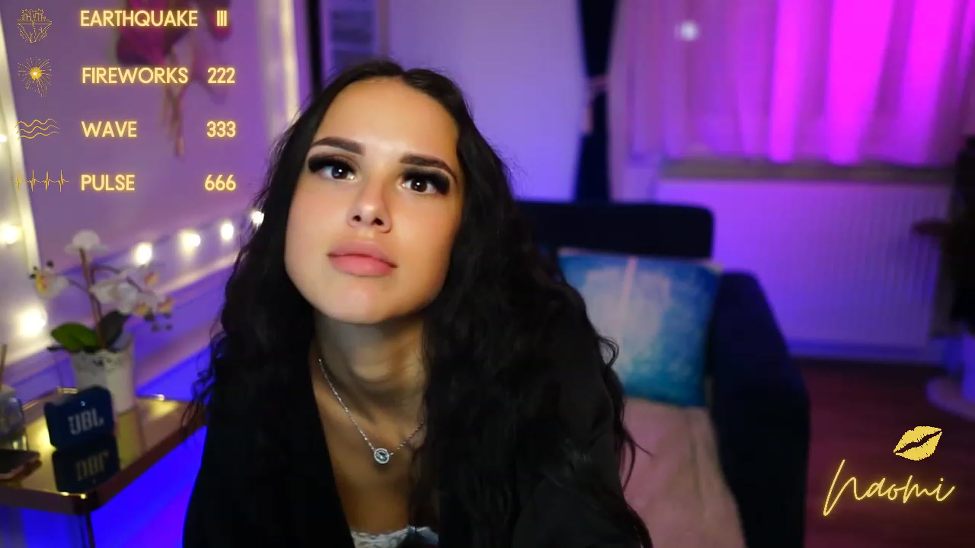 Gallery image thumbnail from cinnabellee's myfreecams stream on, 12/07/2022, 23:51 image 8 of 20