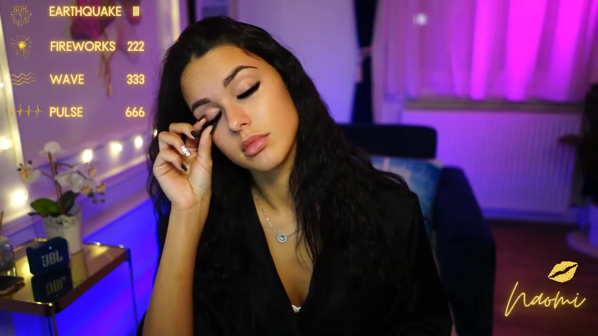 Gallery image thumbnail from cinnabellee's myfreecams stream on, 12/07/2022, 23:51 image 5 of 20