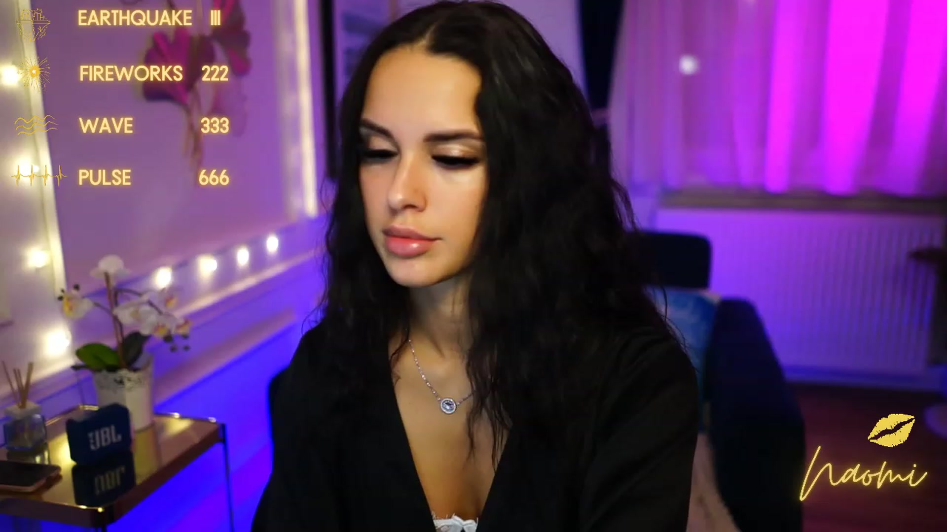 Gallery image thumbnail from cinnabellee's myfreecams stream on, 12/08/2022, 24:45 image 20 of 20