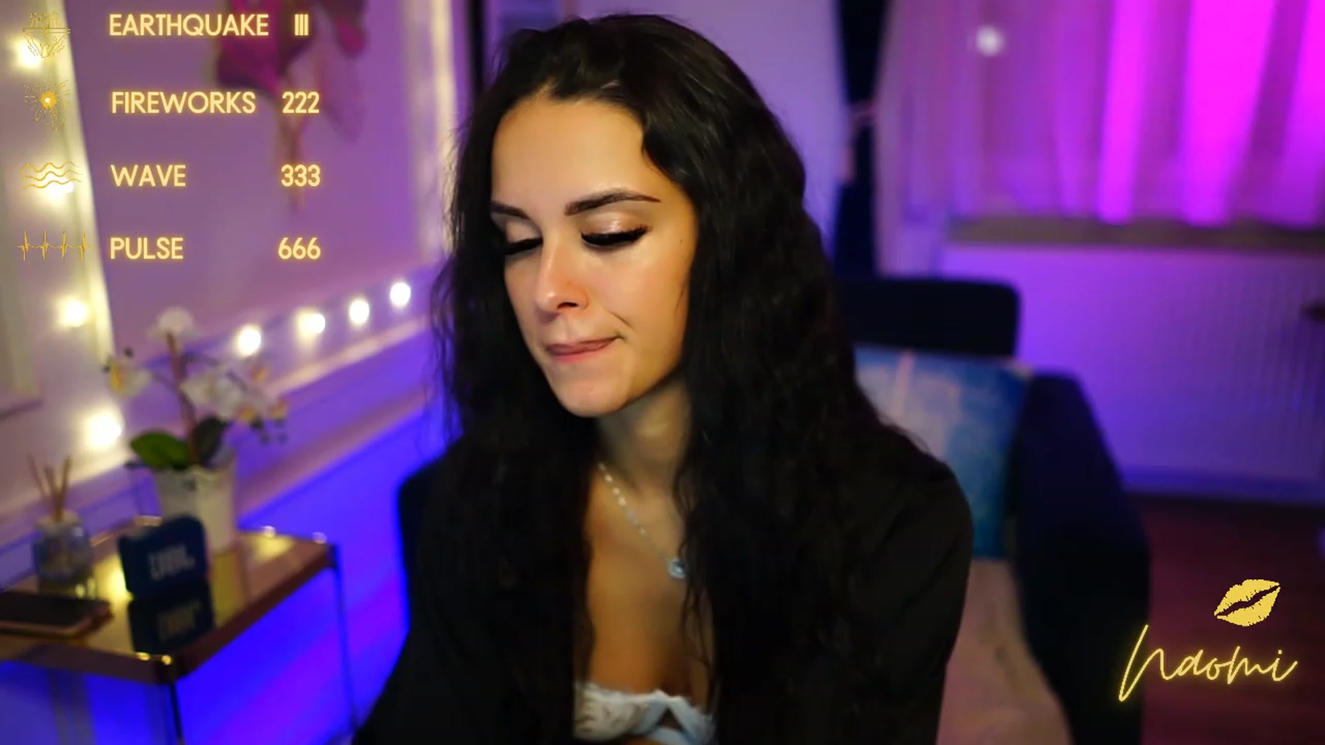 Gallery image thumbnail from cinnabellee's myfreecams stream on, 12/08/2022, 01:22 image 9 of 20