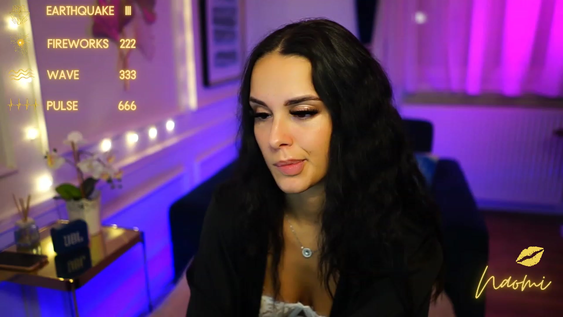 Gallery image thumbnail from cinnabellee's myfreecams stream on, 12/08/2022, 01:22 image 17 of 20