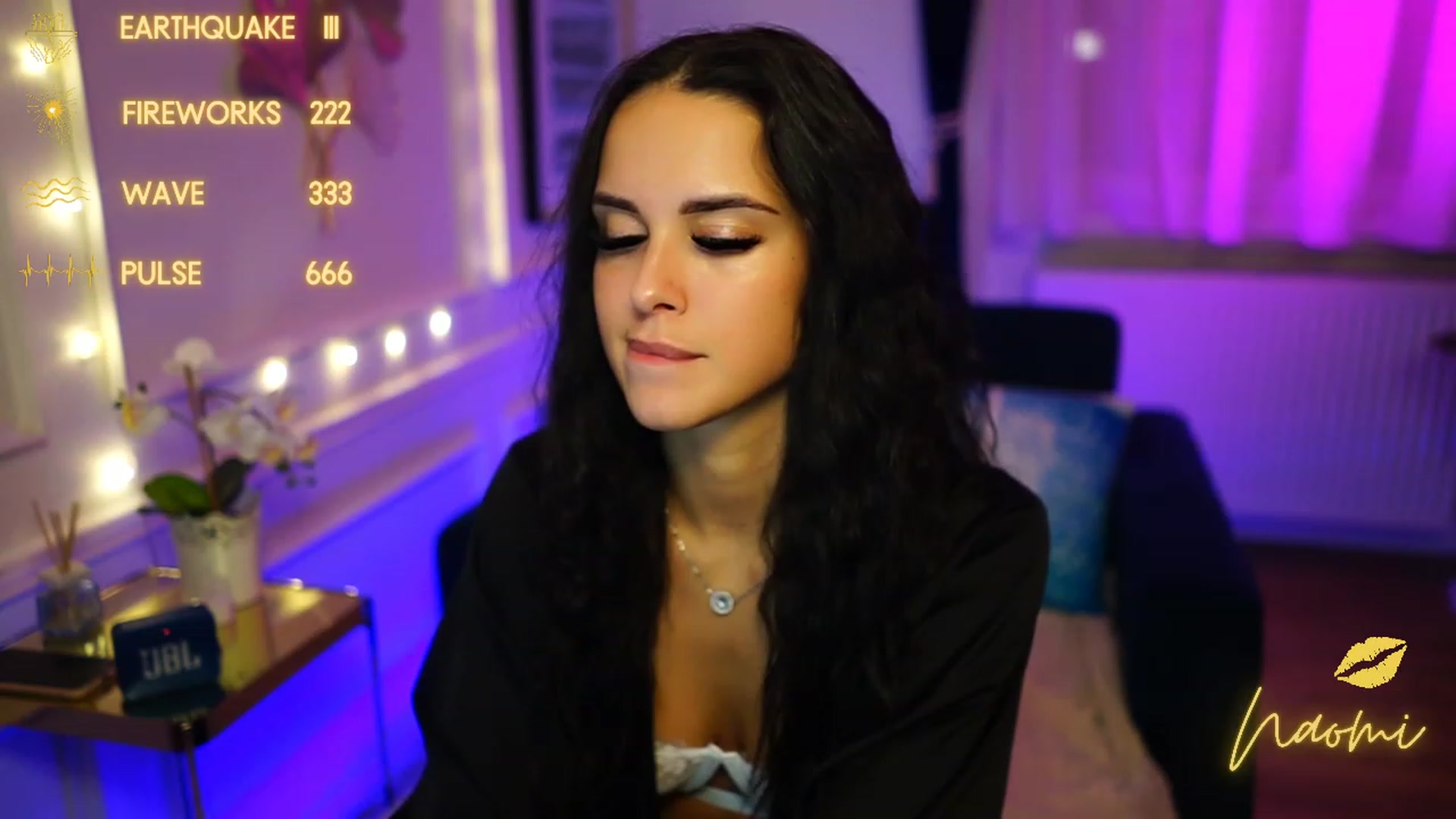Gallery image thumbnail from cinnabellee's myfreecams stream on, 12/08/2022, 01:22 image 20 of 20