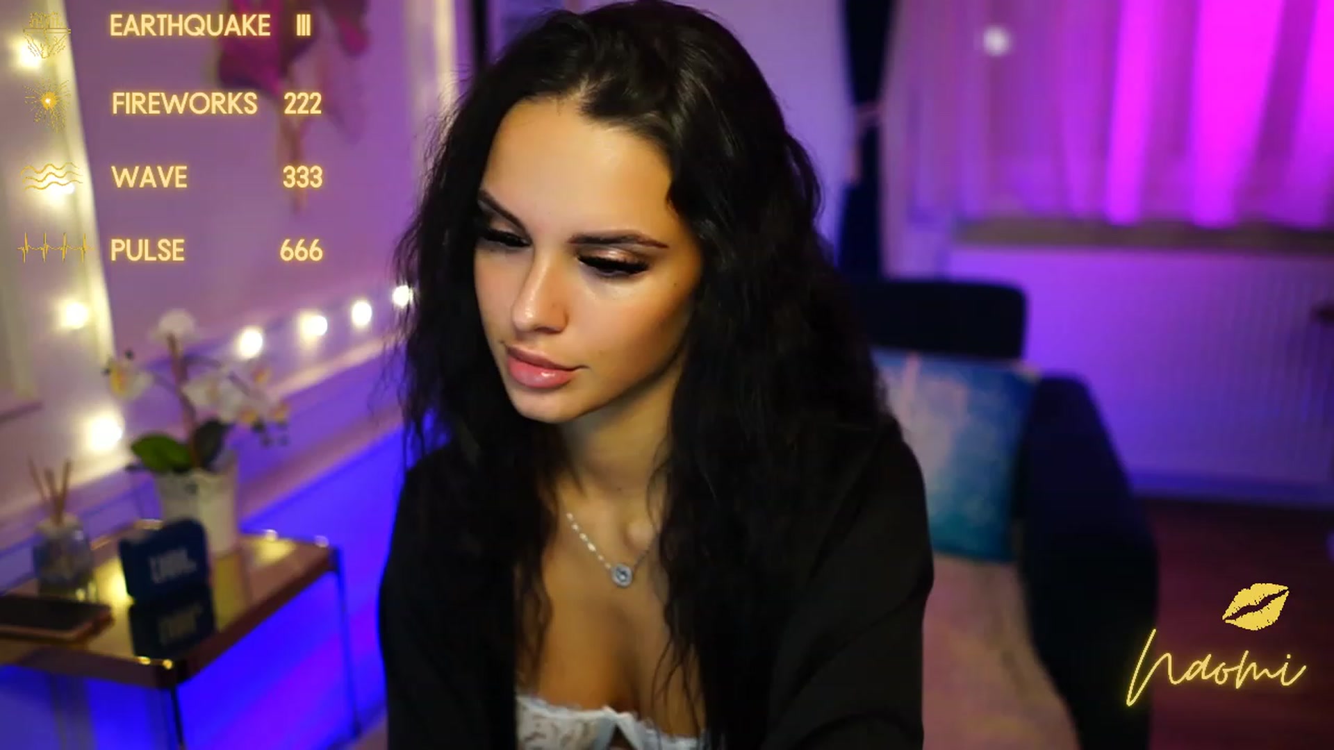 Gallery image thumbnail from cinnabellee's myfreecams stream on, 12/08/2022, 01:22 image 6 of 20