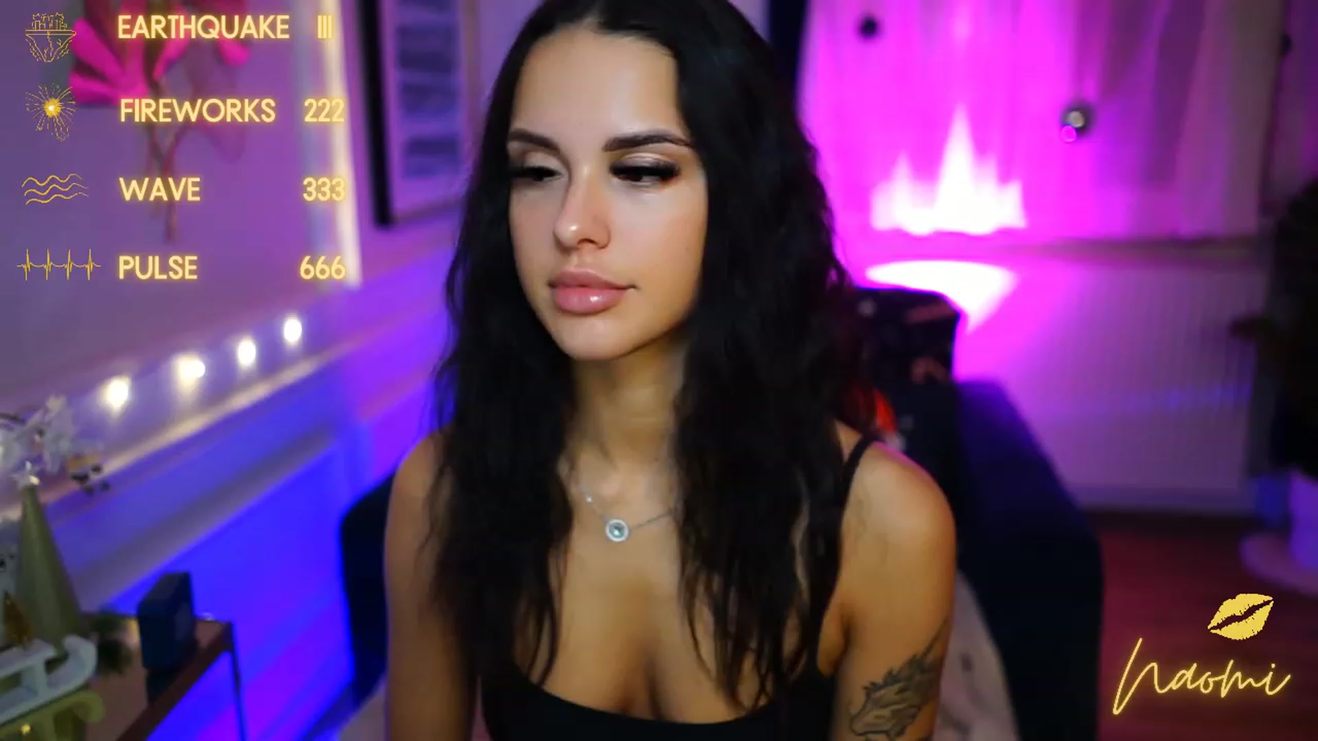 Gallery image thumbnail from cinnabellee's myfreecams stream on, 12/08/2022, 23:06 image 2 of 20