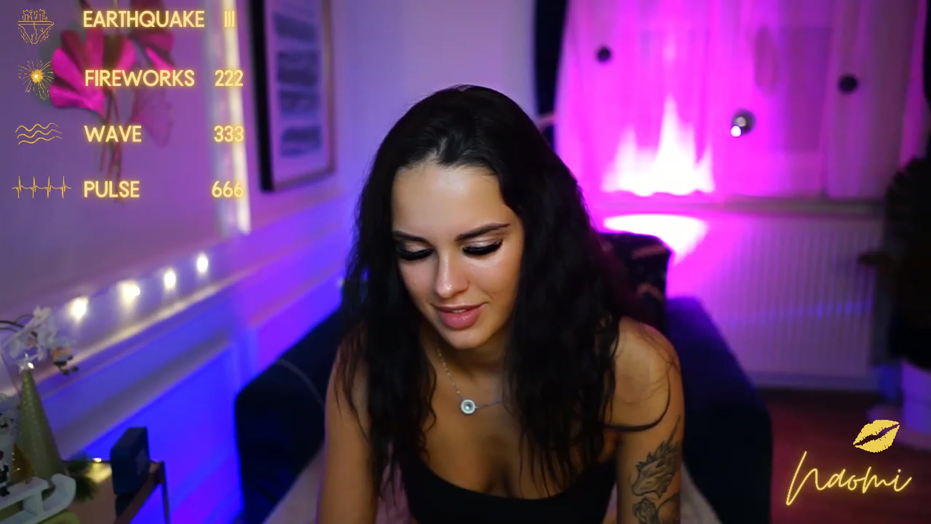 Gallery image thumbnail from cinnabellee's myfreecams stream on, 12/09/2022, 01:47 image 10 of 20