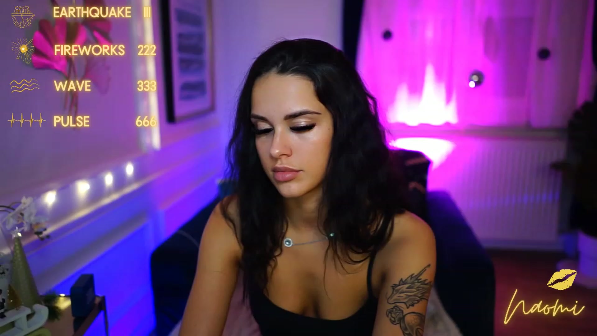 Gallery image thumbnail from cinnabellee's myfreecams stream on, 12/09/2022, 01:47 image 9 of 20