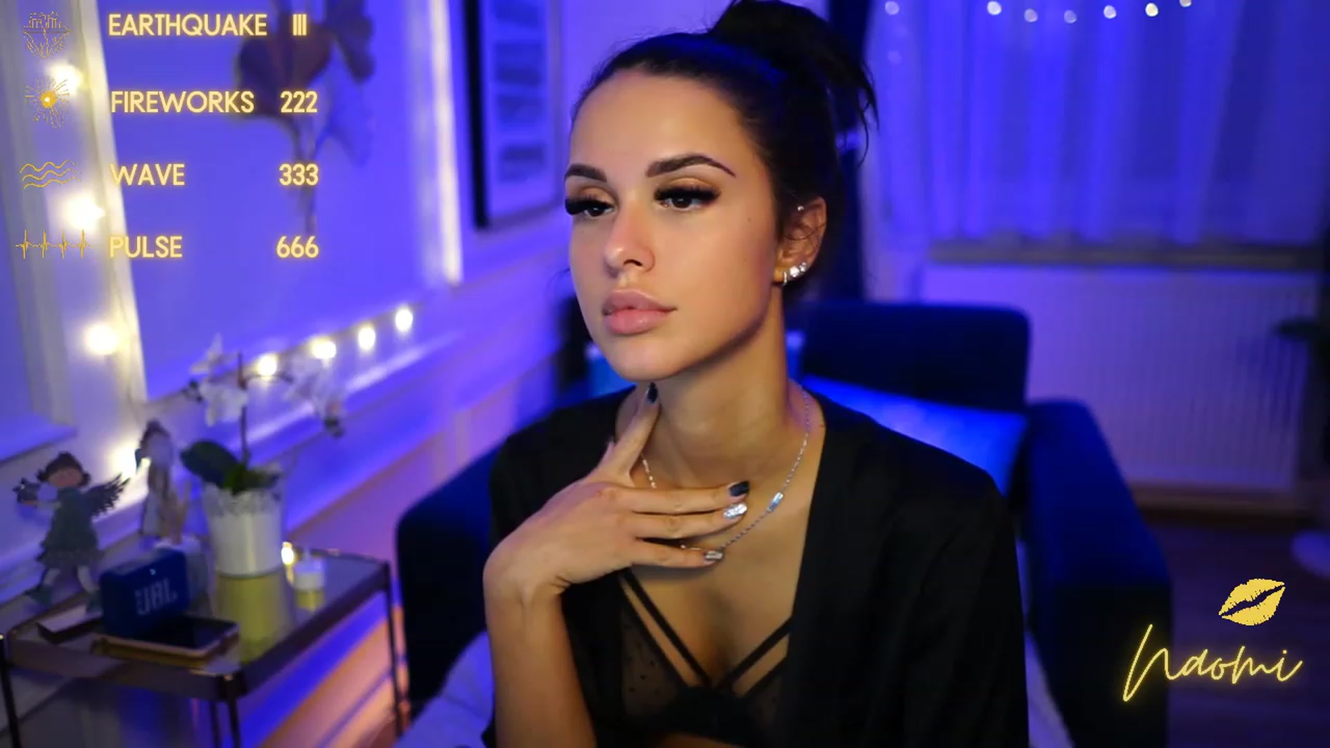 Gallery image thumbnail from cinnabellee's myfreecams stream on, 12/12/2022, 22:52 image 12 of 20