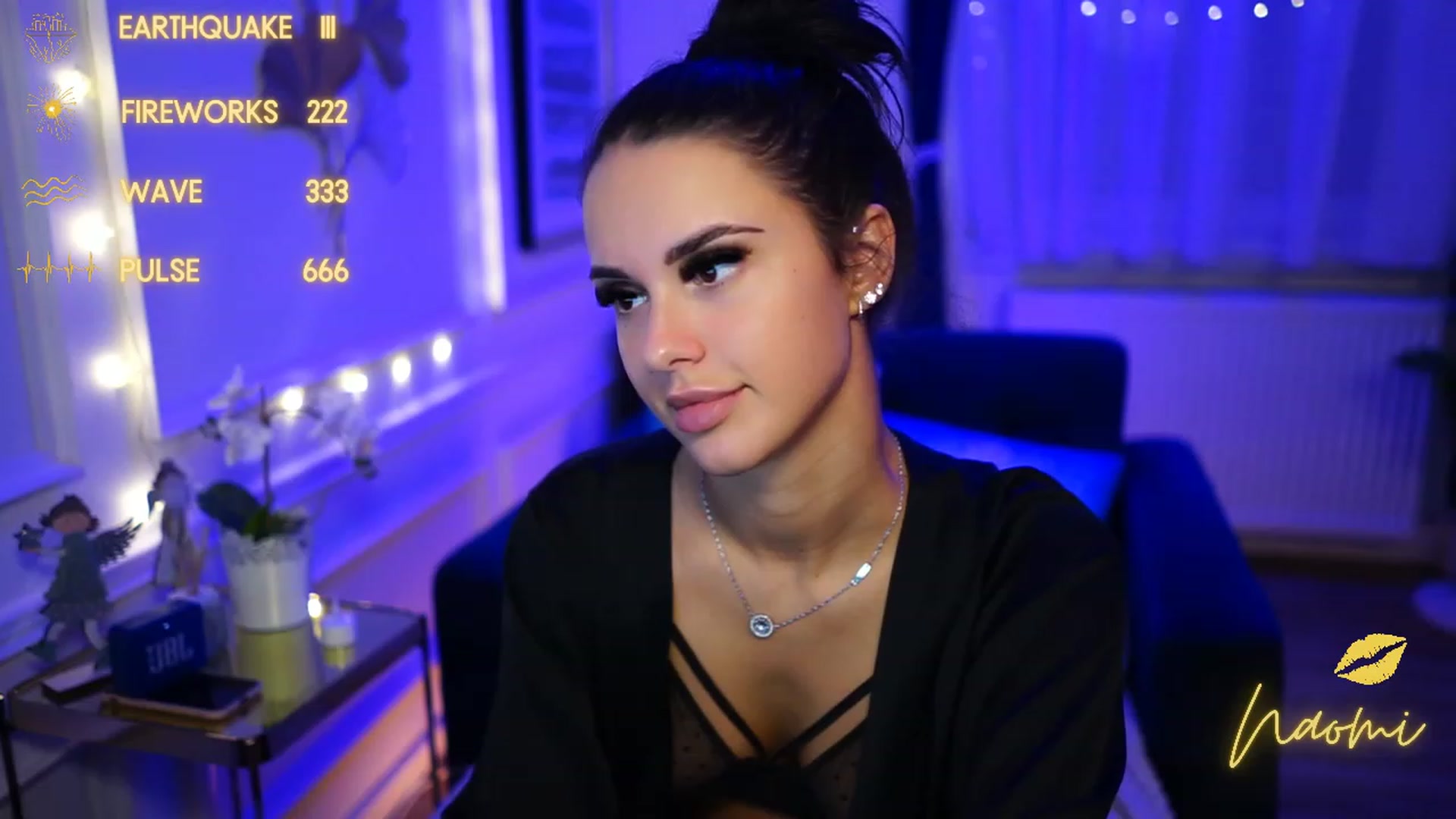 Gallery image thumbnail from cinnabellee's myfreecams stream on, 12/12/2022, 22:52 image 8 of 20