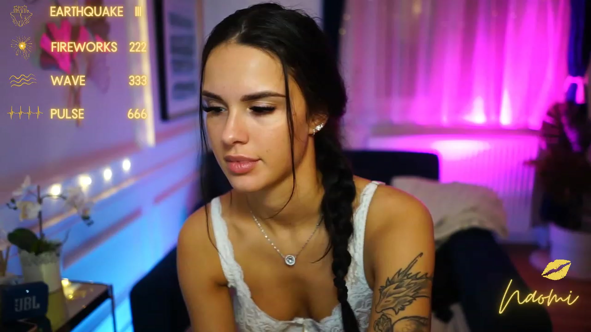 Gallery image thumbnail from cinnabellee's myfreecams stream on, 12/15/2022, 22:18 image 7 of 20