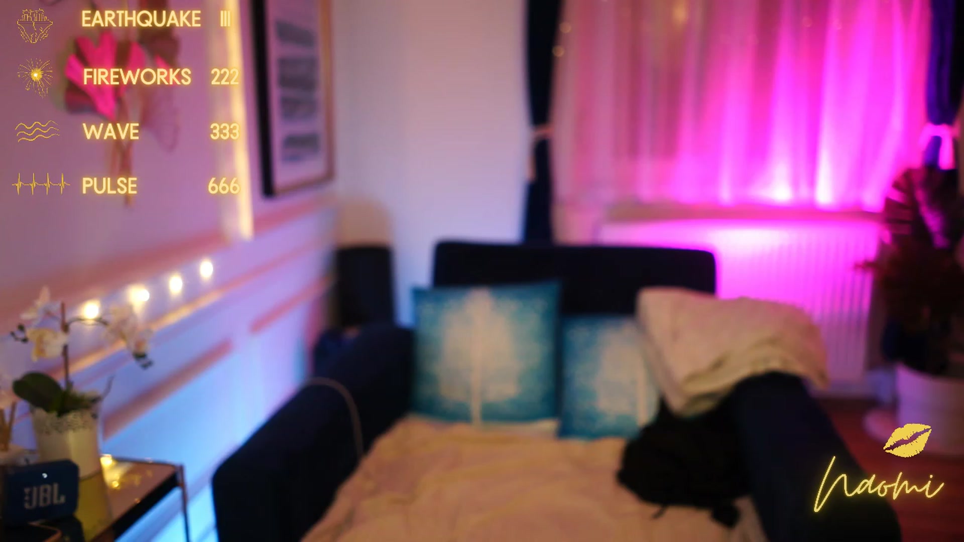 Gallery image thumbnail from cinnabellee's myfreecams stream on, 12/15/2022, 22:18 image 9 of 20