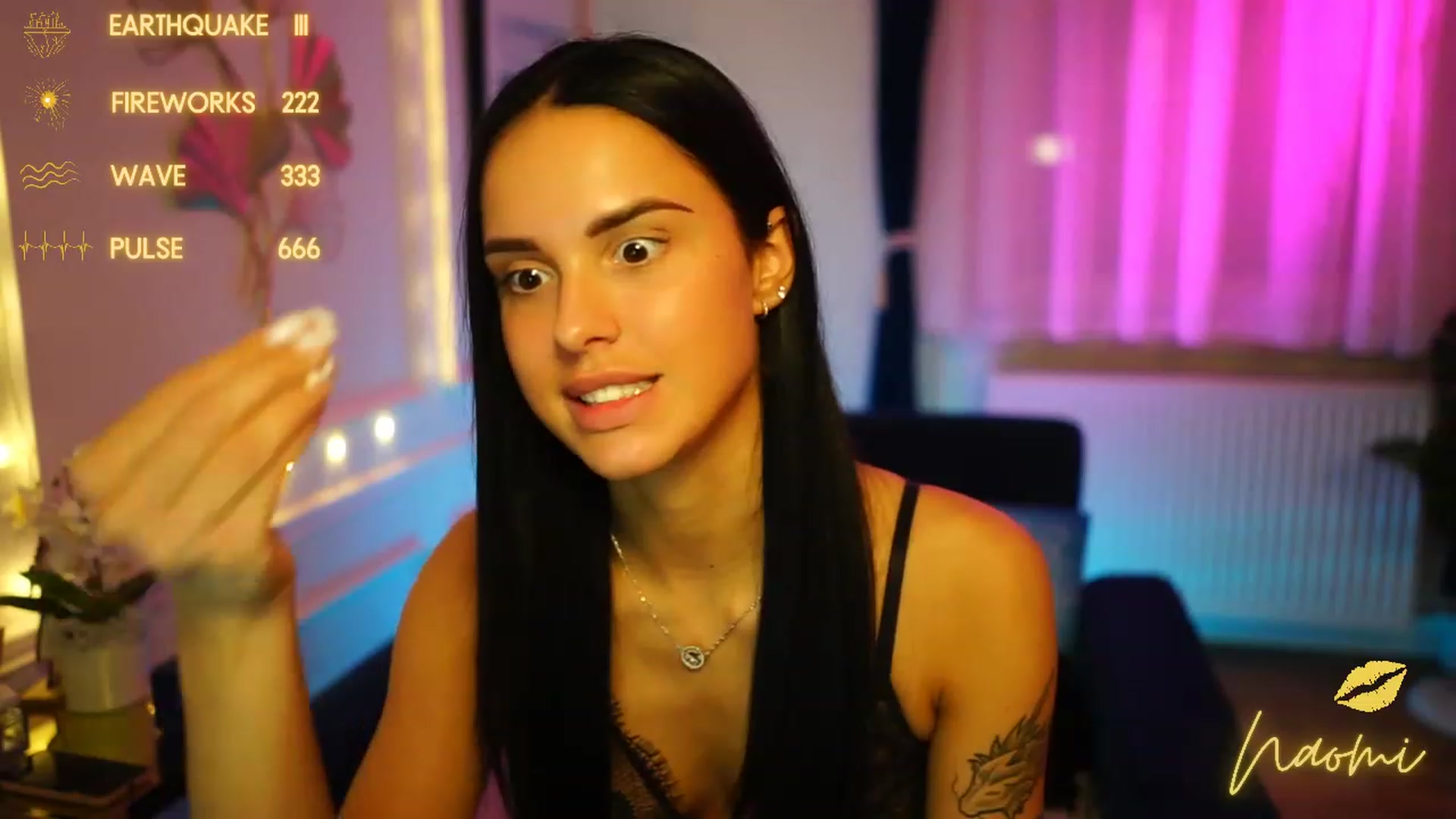 Gallery image thumbnail from cinnabellee's myfreecams stream on, 12/20/2022, 24:48 image 3 of 20
