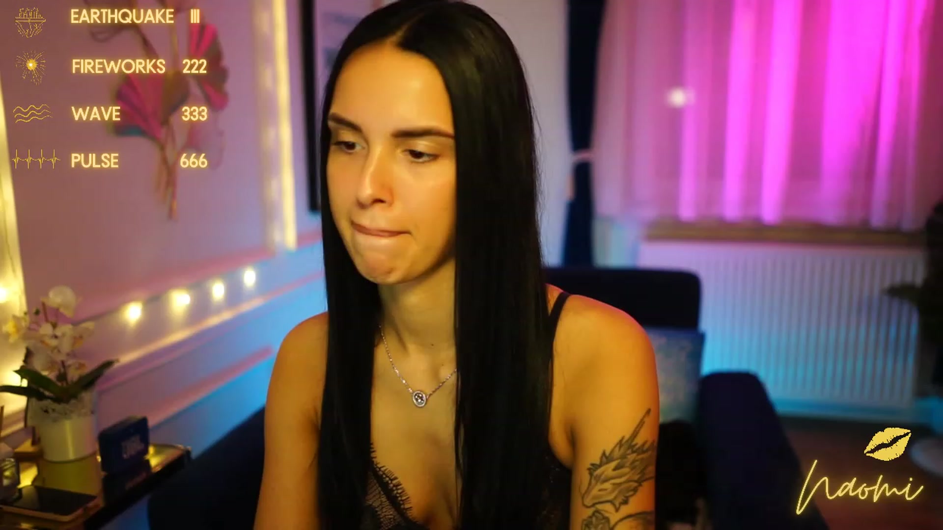 Gallery image thumbnail from cinnabellee's myfreecams stream on, 12/20/2022, 24:48 image 1 of 20