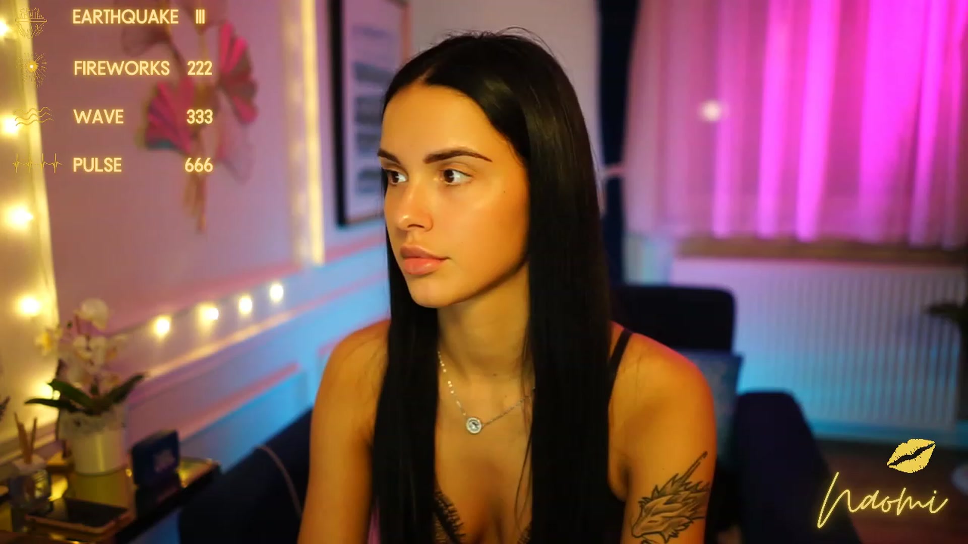 Gallery image thumbnail from cinnabellee's myfreecams stream on, 12/20/2022, 02:33 image 15 of 20