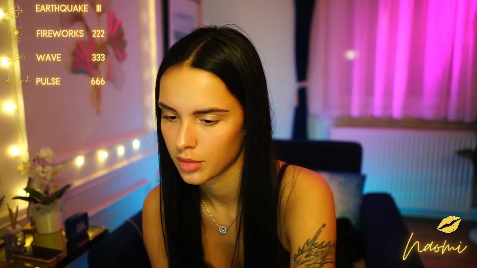 Gallery image thumbnail from cinnabellee's myfreecams stream on, 12/20/2022, 02:33 image 18 of 20