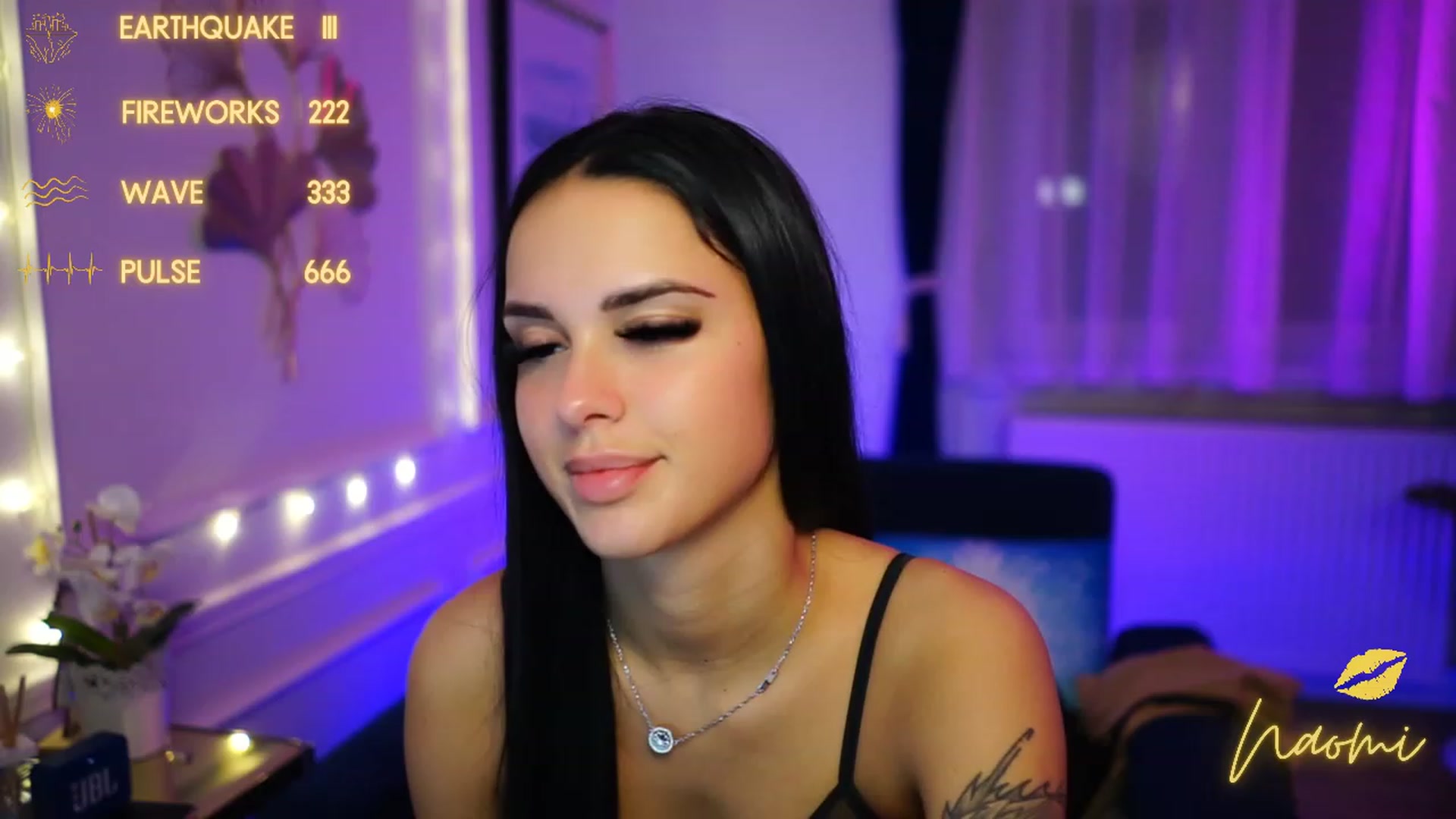 Gallery image thumbnail from cinnabellee's myfreecams stream on, 12/21/2022, 01:22 image 8 of 20