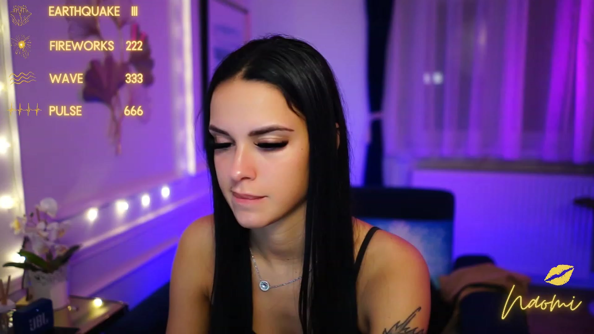Gallery image thumbnail from cinnabellee's myfreecams stream on, 12/21/2022, 01:22 image 7 of 20