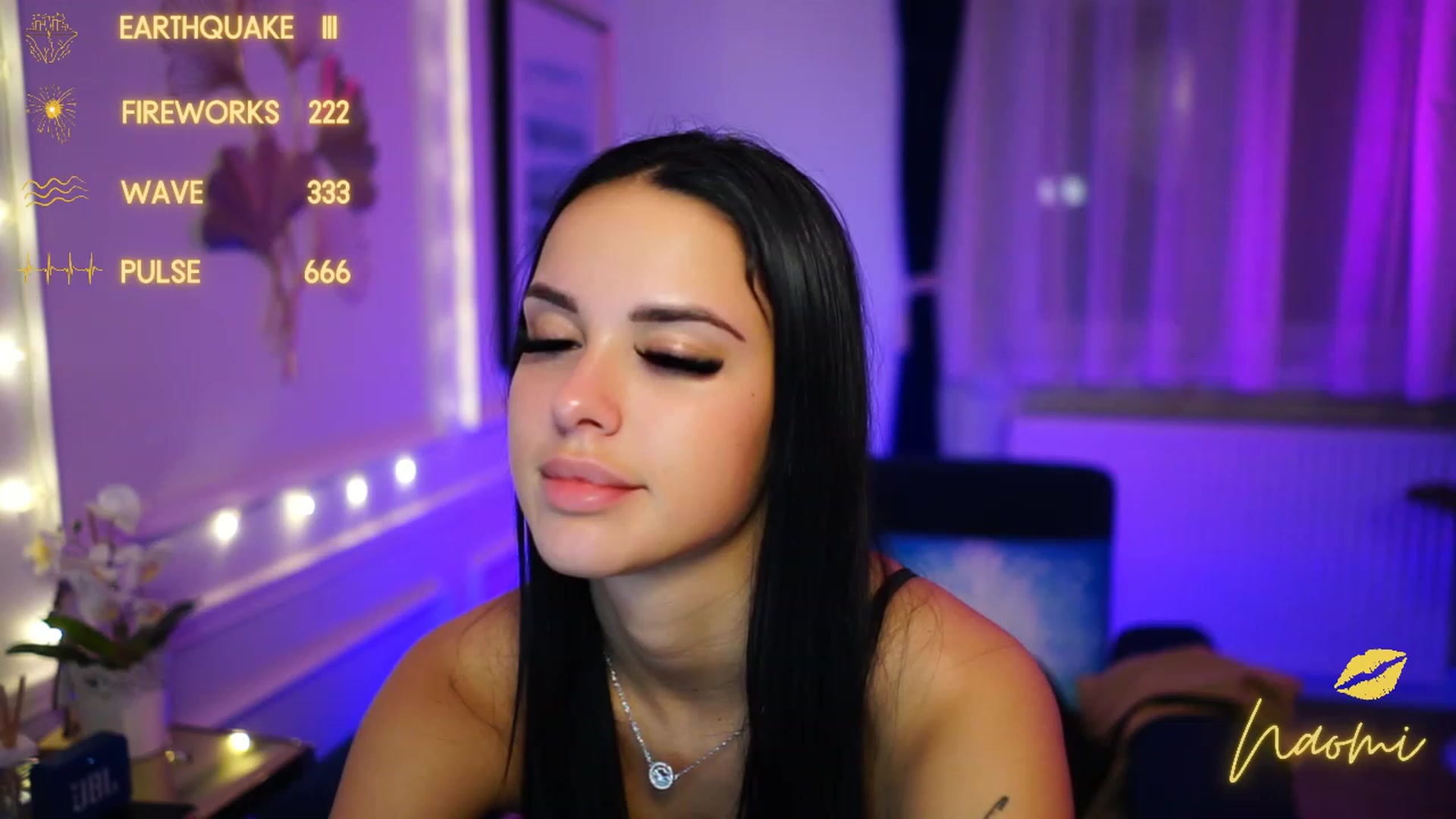 Gallery image thumbnail from cinnabellee's myfreecams stream on, 12/21/2022, 01:22 image 19 of 20