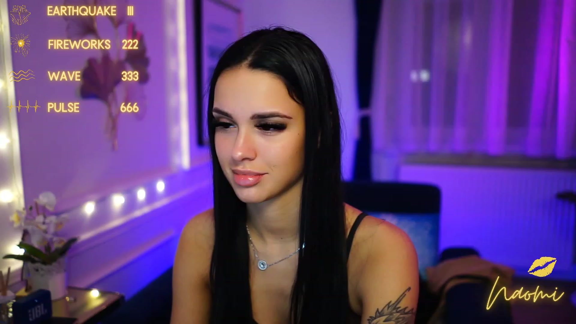 Gallery image thumbnail from cinnabellee's myfreecams stream on, 12/21/2022, 01:22 image 3 of 20