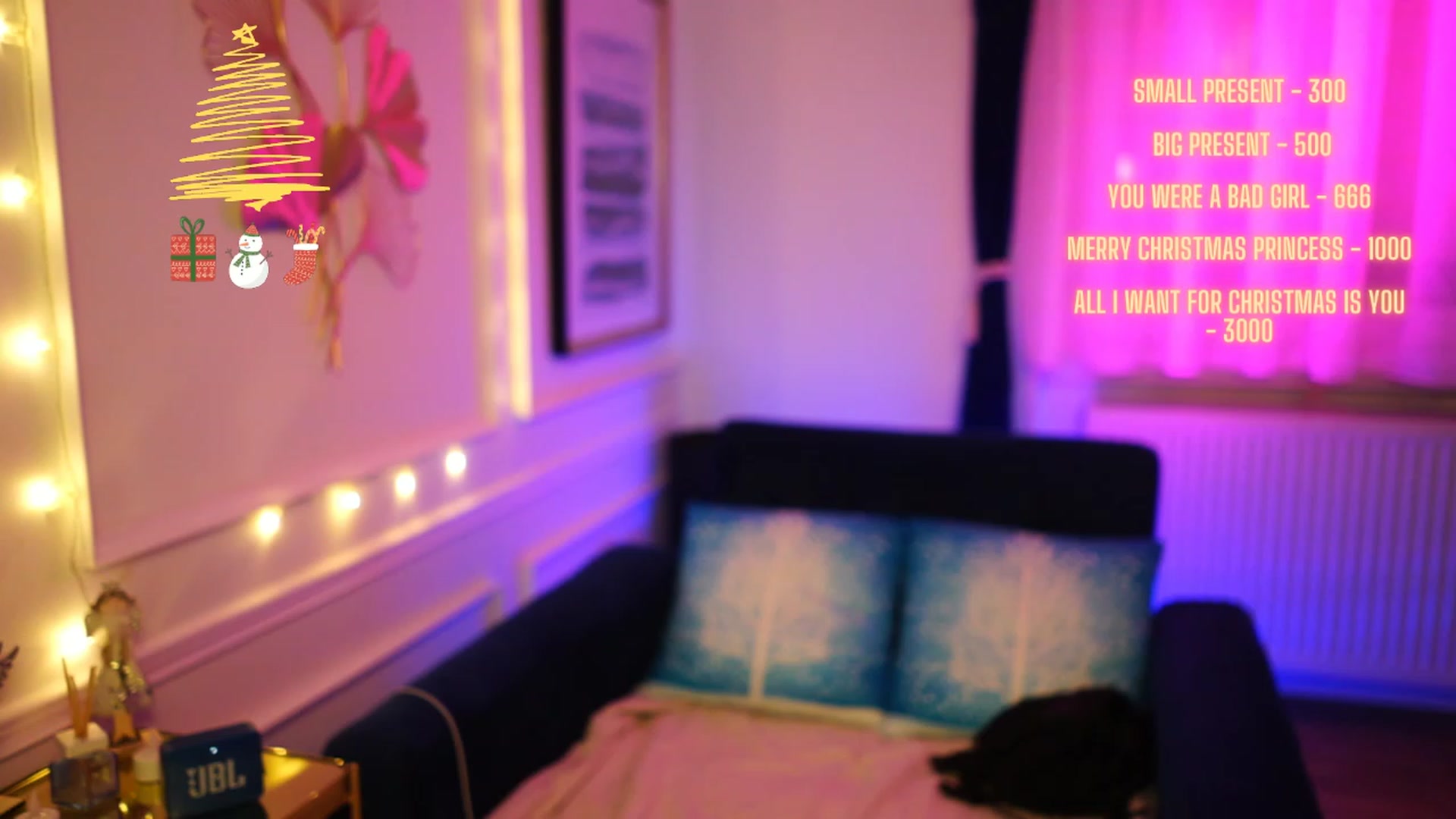 Gallery image thumbnail from cinnabellee's myfreecams stream on, 12/22/2022, 24:24 image 10 of 20