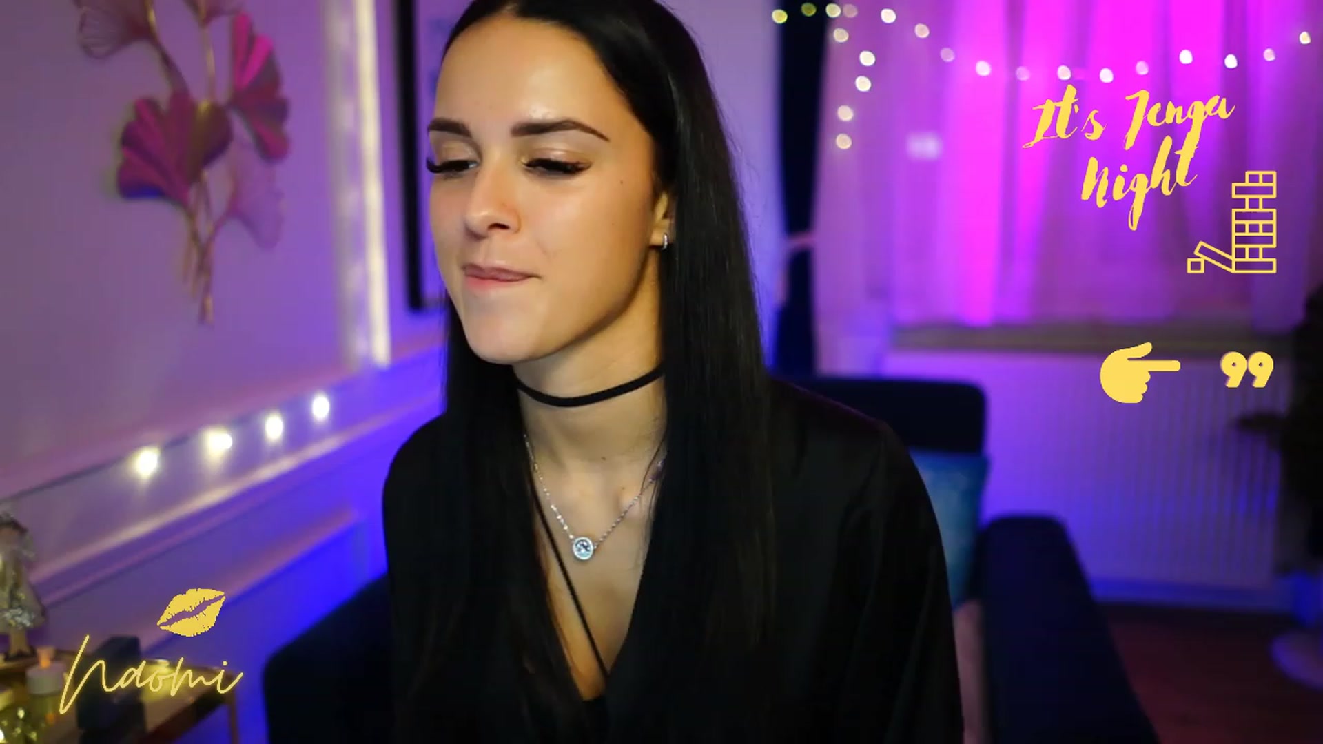 Gallery image thumbnail from cinnabellee's myfreecams stream on, 12/27/2022, 18:30 image 7 of 20