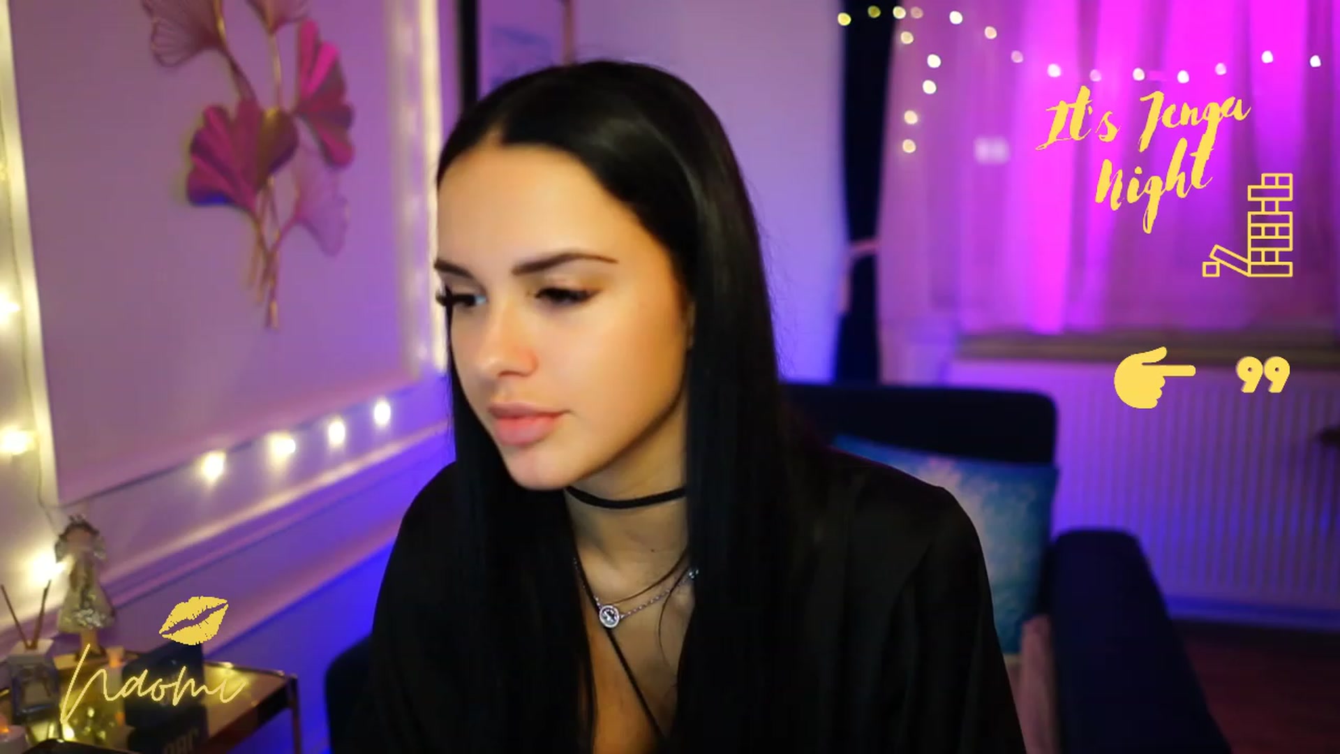 Gallery image thumbnail from cinnabellee's myfreecams stream on, 12/27/2022, 18:30 image 4 of 20