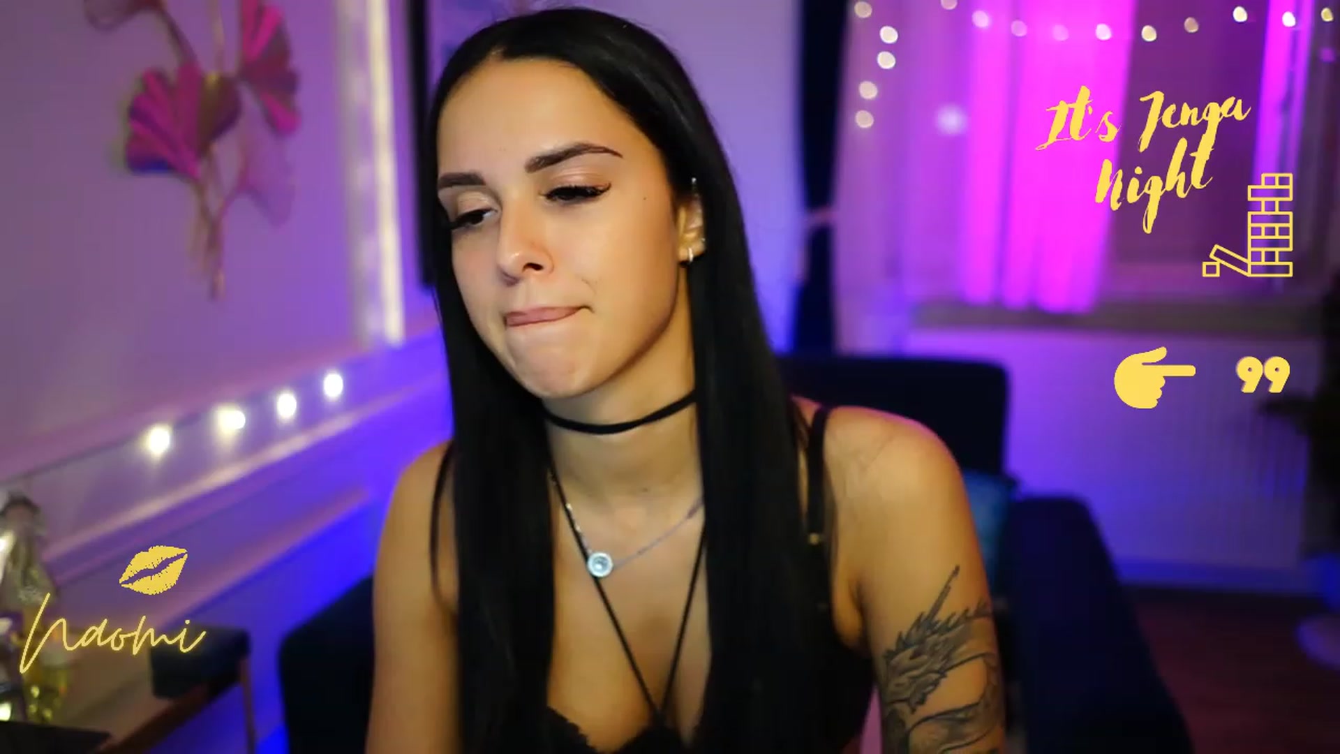 Gallery image thumbnail from cinnabellee's myfreecams stream on, 12/27/2022, 21:38 image 17 of 20