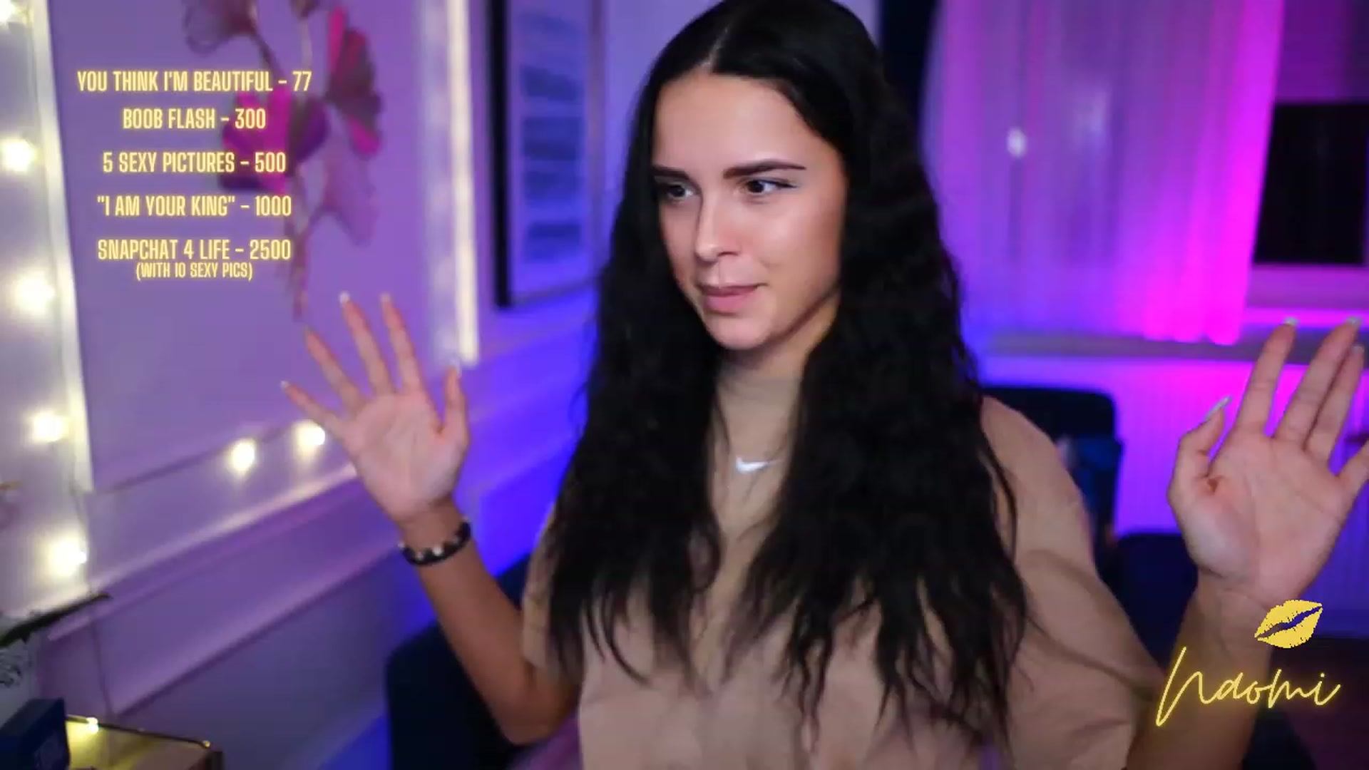 Gallery image thumbnail from cinnabellee's myfreecams stream on, 01/06/2023, 18:44 image 15 of 20