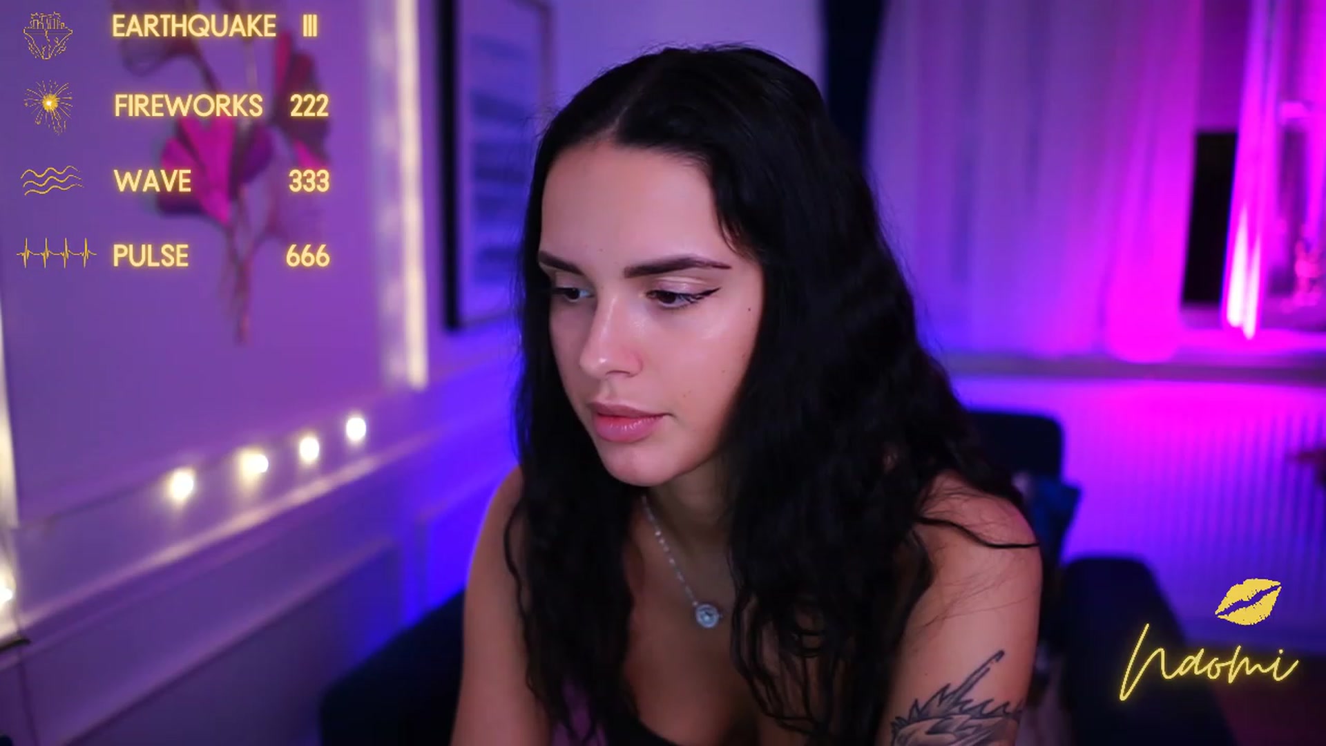 Gallery image thumbnail from cinnabellee's myfreecams stream on, 01/07/2023, 21:34 image 2 of 20