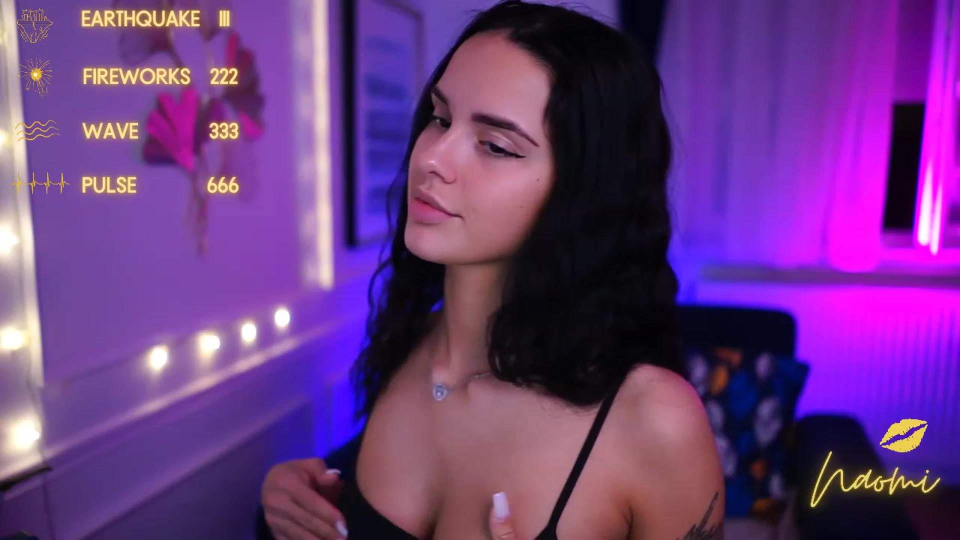 Gallery image thumbnail from cinnabellee's myfreecams stream on, 01/07/2023, 21:34 image 5 of 20