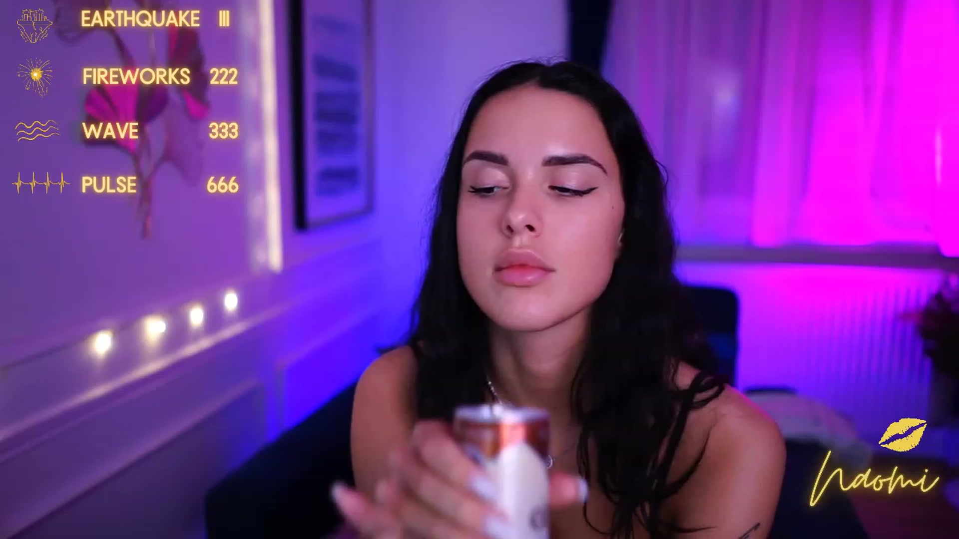 Gallery image thumbnail from cinnabellee's myfreecams stream on, 01/08/2023, 02:38 image 8 of 20