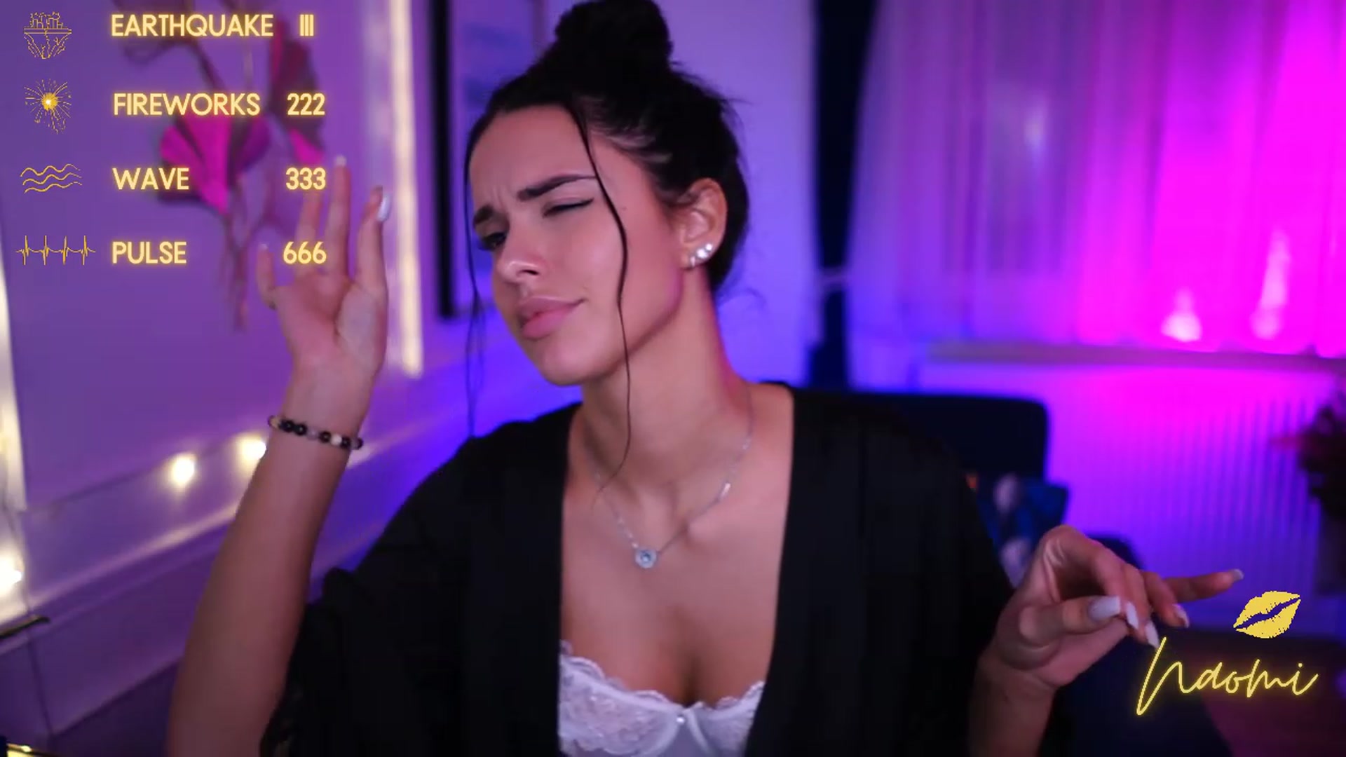 Gallery image thumbnail from cinnabellee's myfreecams stream on, 01/09/2023, 24:57 image 3 of 20